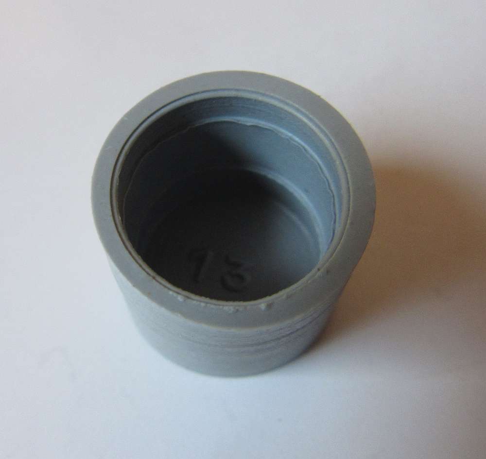 4 Stück Rohrkappen 13mm Grau für runde Rohre - Rundmaterial