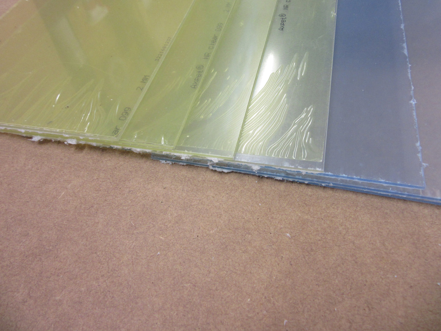 PET-A Platten 2Kg Reste aus Zuschnitt 2mm Axpet® NR clear 099 Kunststoffplatten