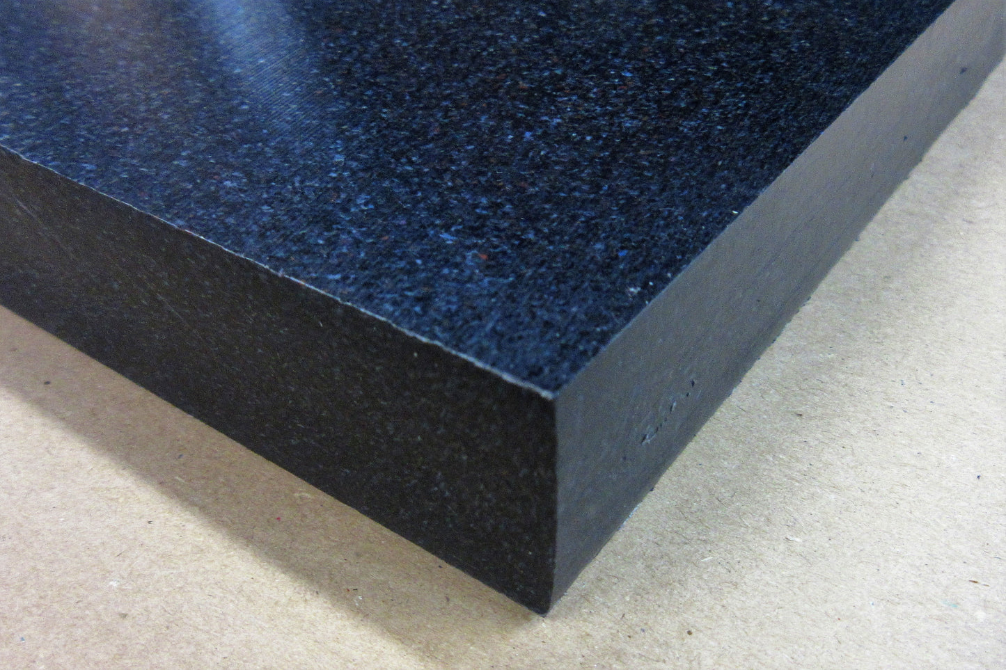 PE HD-500 R Regenerat Platte 30mm fein bunt/Schwarz 609 x 580mm Vollmaterial