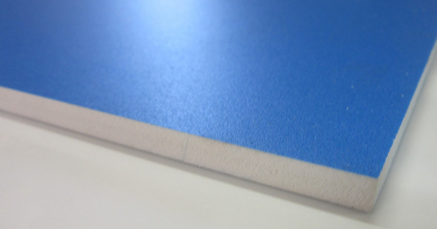 PVC Hartschaumplatte 6mm Zuschnitt weiß/blau ca. 350-345 x 145mm