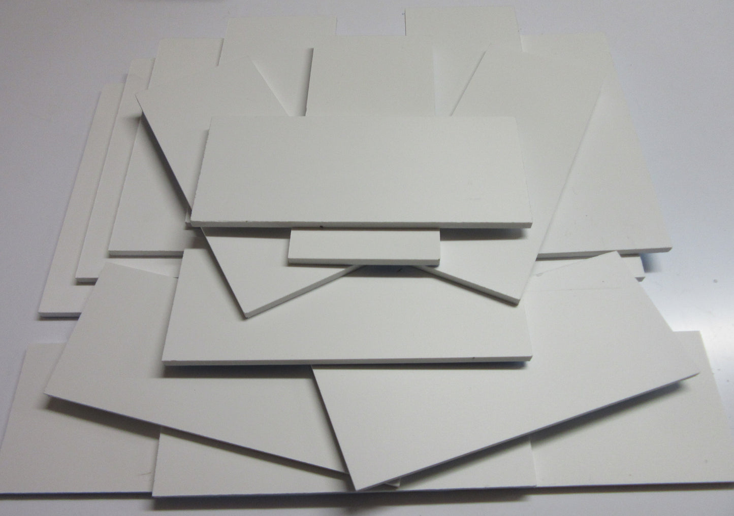 PVC Hartschaumplatten 6mm ca. 1 kg Reste Weiß - Kunststoff Platten
