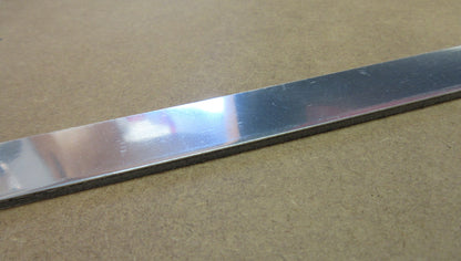 Alu-Verbundplatte 3mm Spiegel Innen und Außeneinsatz 592 x 20mm Streifen DIBOND®