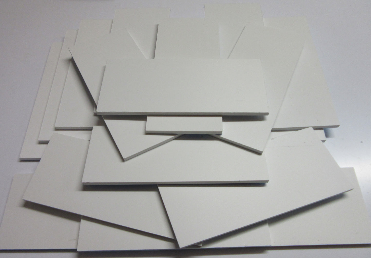 PVC Hartschaumplatten 6mm ca. 1 kg Reste Weiß - Kunststoff Platten