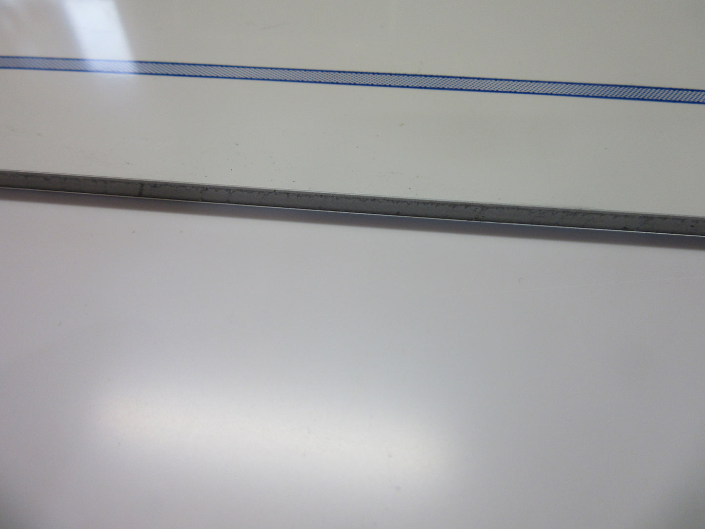Alu-Verbundplatte 4mm weiß Zuschnitt 581 x 246mm Deckschicht 0,3mm ALUPANEL®