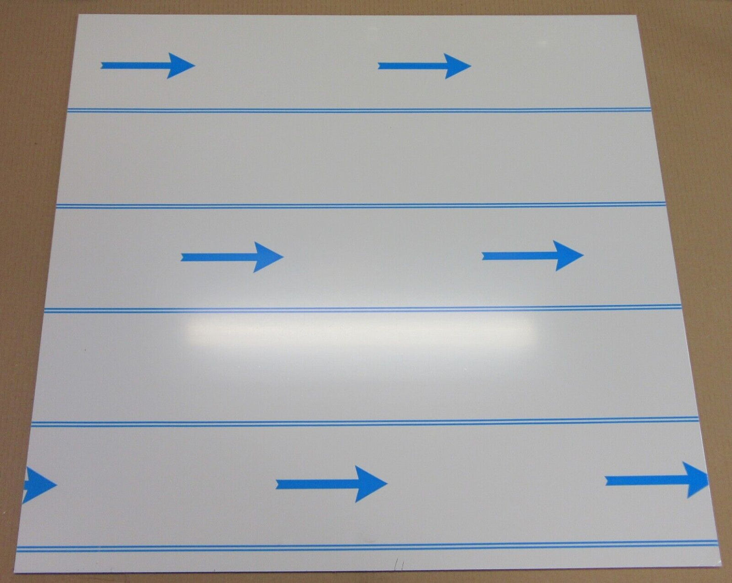 Alu-Verbundplatte 4mm weiß Zuschnitt 738 x 683mm, Deckschicht 0,3mm DIBOND®