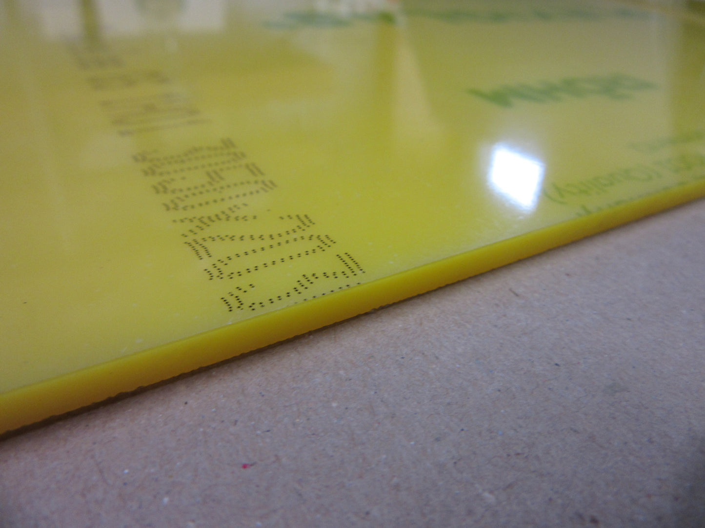 PLEXIGLAS® farbig GS gelb 4mm Zuschnitt 955 x 707 mm - Kunststoffglas - Acrylglas