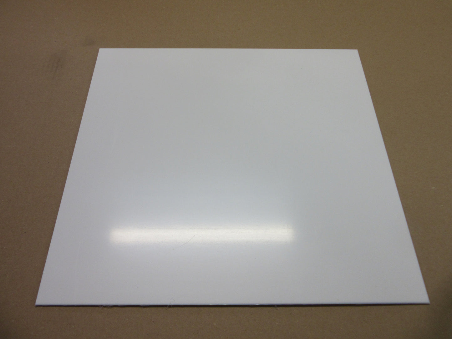 Alu-Verbundplatte 2 mm weiß Zuschnitt 397 x 367mm, Deckschicht 0,25 mm DIBOND®