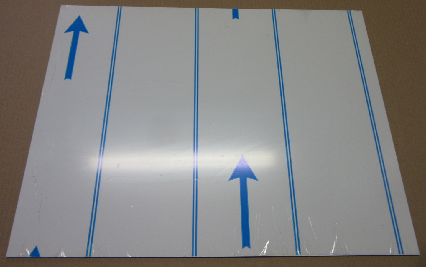 Alu-Verbundplatte 2 mm weiß Zuschnitt 507 x 392/388mm, Deckschicht 0,25 mm DIBOND®
