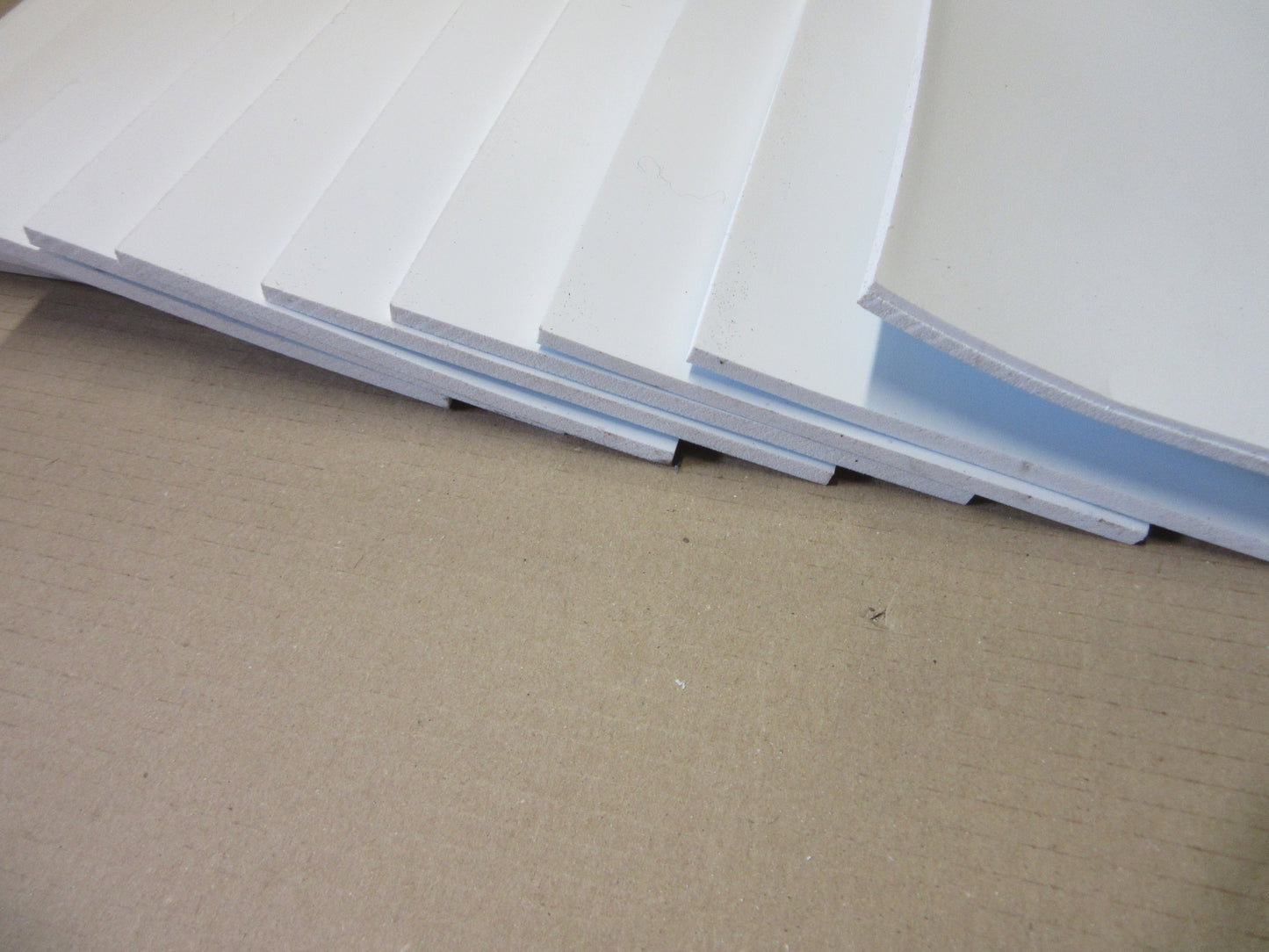 PVC Hartschaumplatten 6mm ca. 3 kg Reste Weiß - Excel Plastics Kunststoff Platten